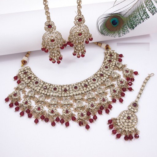 Marvellous Polki Necklace Set