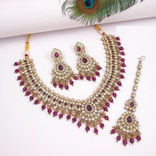 Fascinating Polki Necklace Set