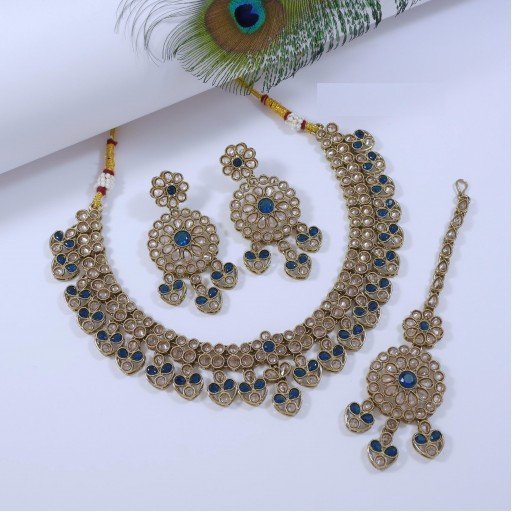 Captivating Polki Necklace Set