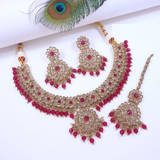 Charming Polki Necklace Set