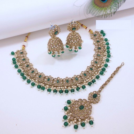 Elegant Polki Necklace Set