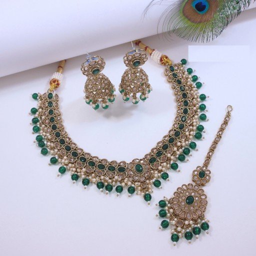 Engaging Polki Necklace Set