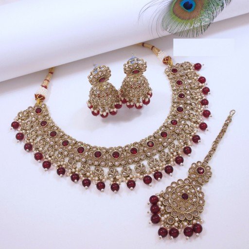 Exclusive Polki Necklace Set