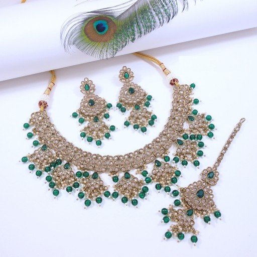 Marvellous Polki Necklace Set