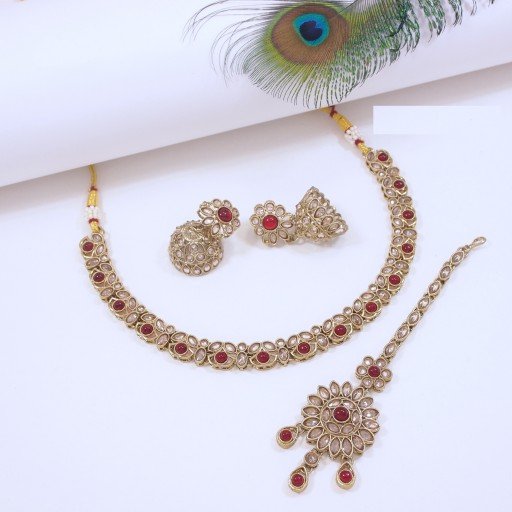 Resplendent Polki Necklace Set