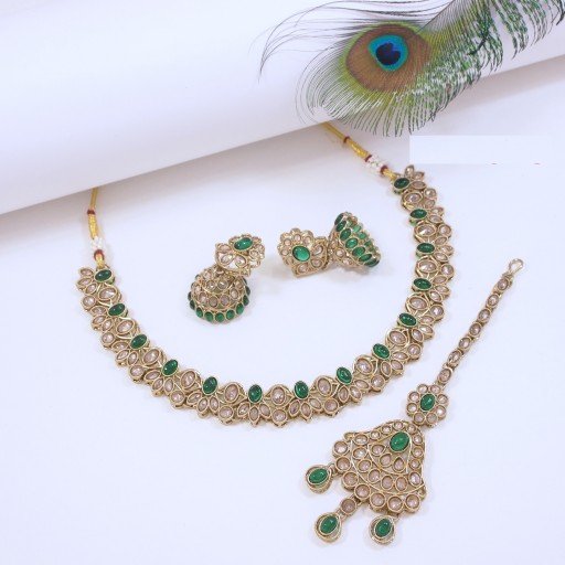 Stunning Polki Necklace Set