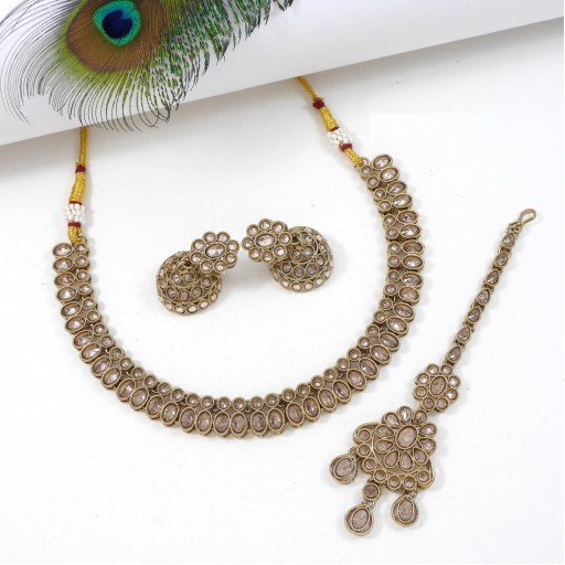 Desirable Polki Necklace Set