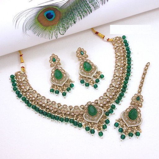 Glamorous Polki Necklace Set