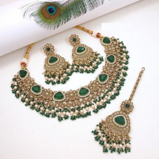 Elegant Polki Necklace Set