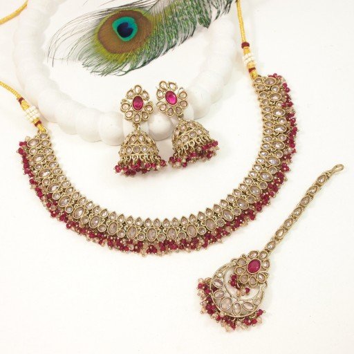 Glamorous Polki Necklace Set