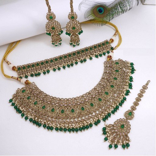 Charismatic Polki Necklace Set