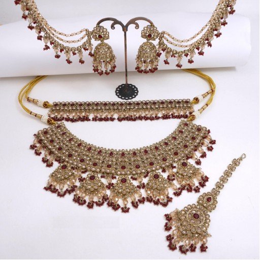 Marvellous Polki Necklace Set