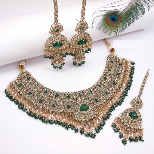Desirable Polki Necklace Set