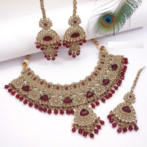 Exclusive Polki Necklace Set