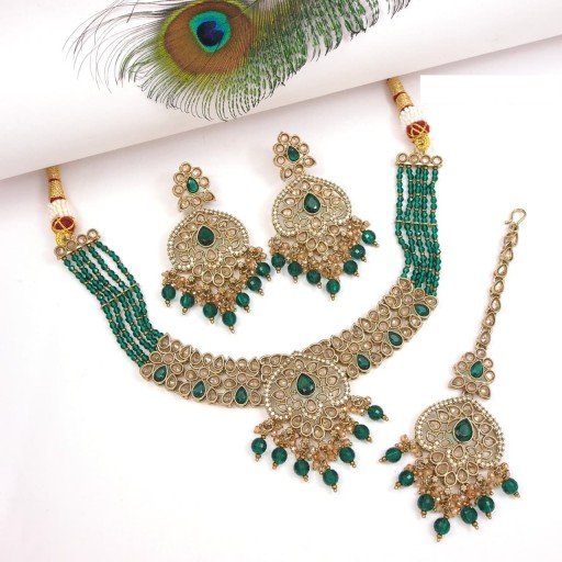 Glamorous Polki Necklace Set