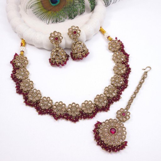 Captivating Polki Necklace Set