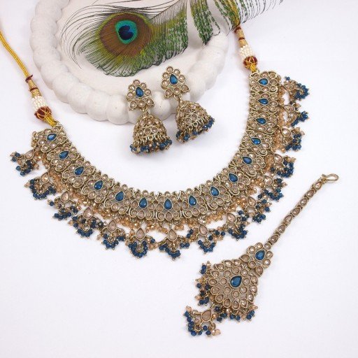 Charismatic Polki Necklace Set