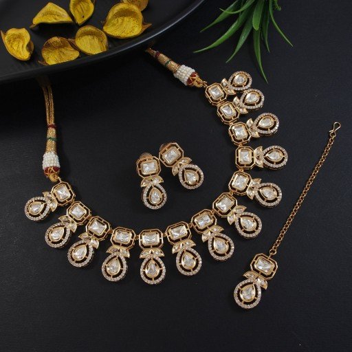 Resplendent Real Kundan Necklace Set