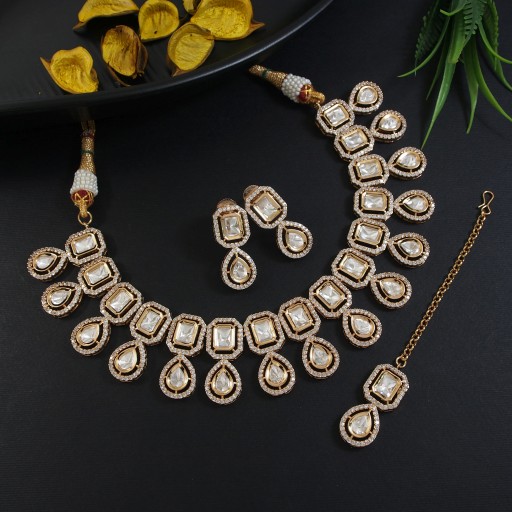 Stylish Real Kundan Necklace Set