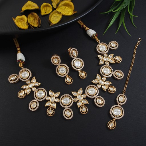 Trendy Real Kundan Necklace Set
