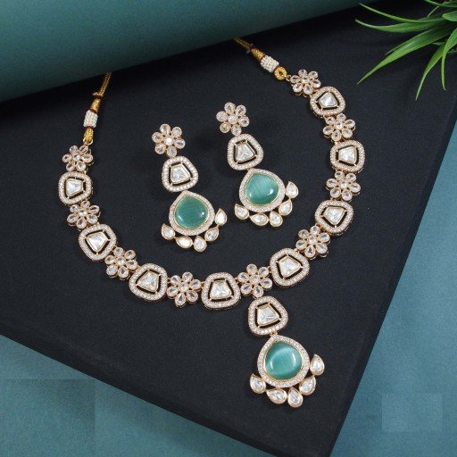 Desirable Real Kundan Necklace Set