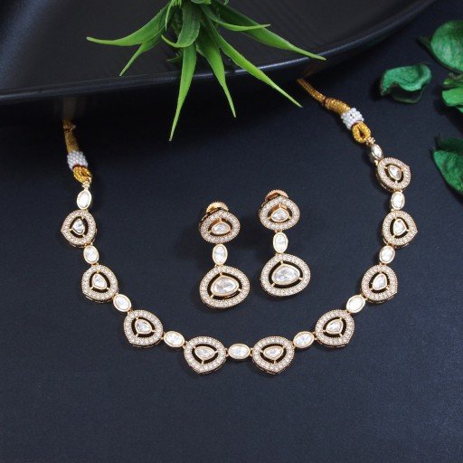 Prepossessing Real Kundan Necklace Set