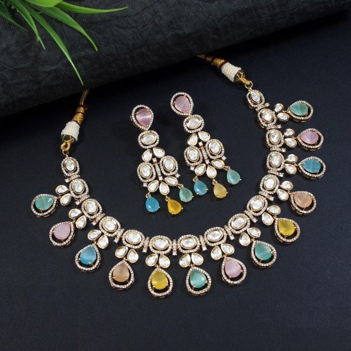 Desirable Real Kundan Necklace Set