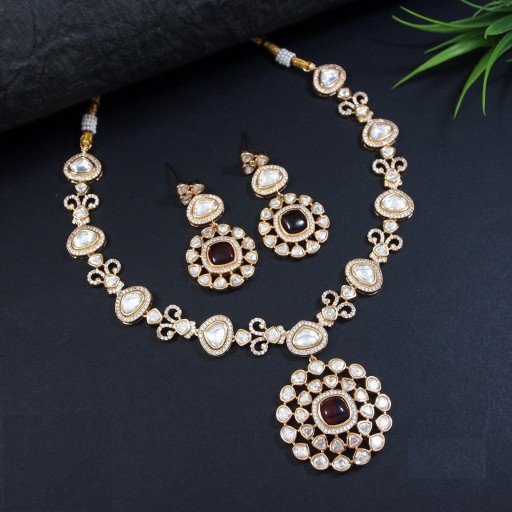 Fascinating Real Kundan Necklace Set