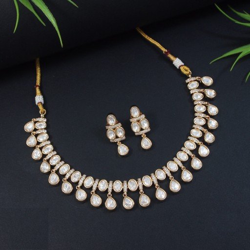 Ravishing Real Kundan Necklace Set