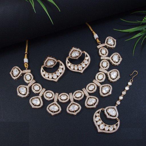 Fascinating Real Kundan Necklace Set