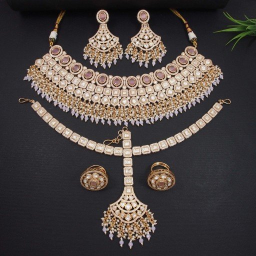 Prepossessing Real Kundan Necklace Set