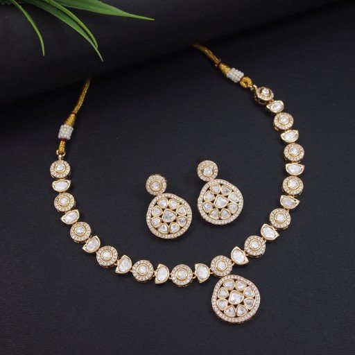 Marvellous Real Kundan Necklace Set