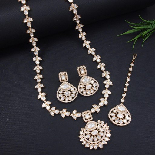 Fascinating Real Kundan Necklace Set