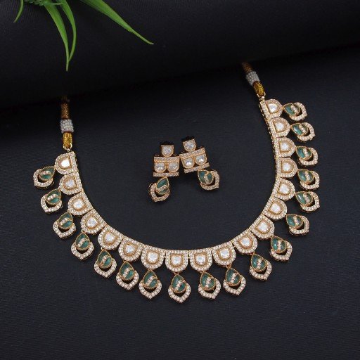 Attractive Real Kundan Necklace Set