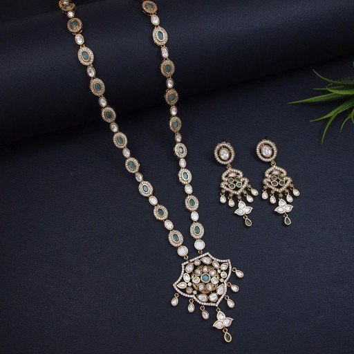 Marvellous Real Kundan Necklace Set