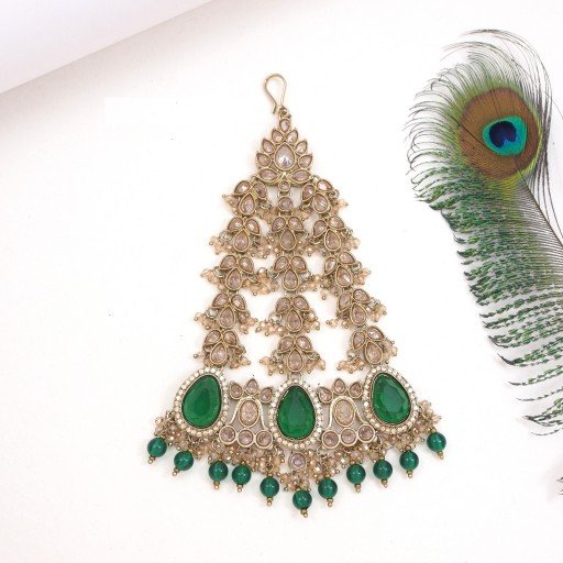 Prepossessing Polki Pasa