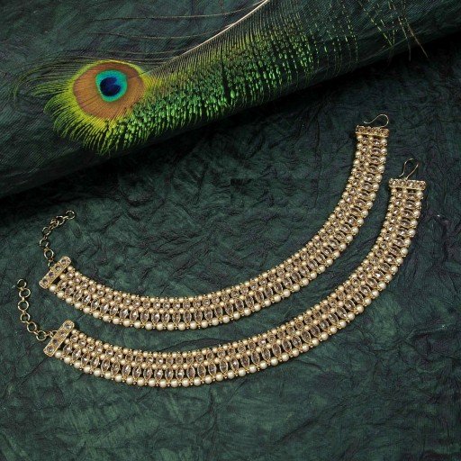 Charismatic Polki Payal